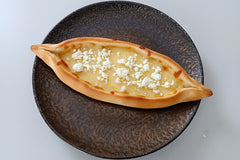 Pide mit Weichkäse