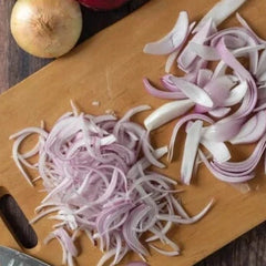 mit frische Zwiebeln